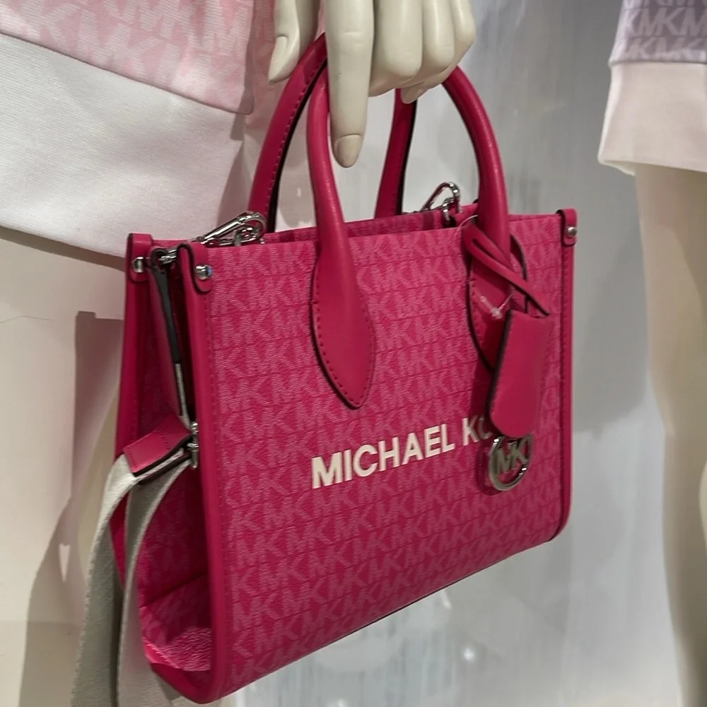Michael Kors Mirella Small Signature Logo Crossbody Bag
Dragonfruit
NWT - Picture 16 of 16